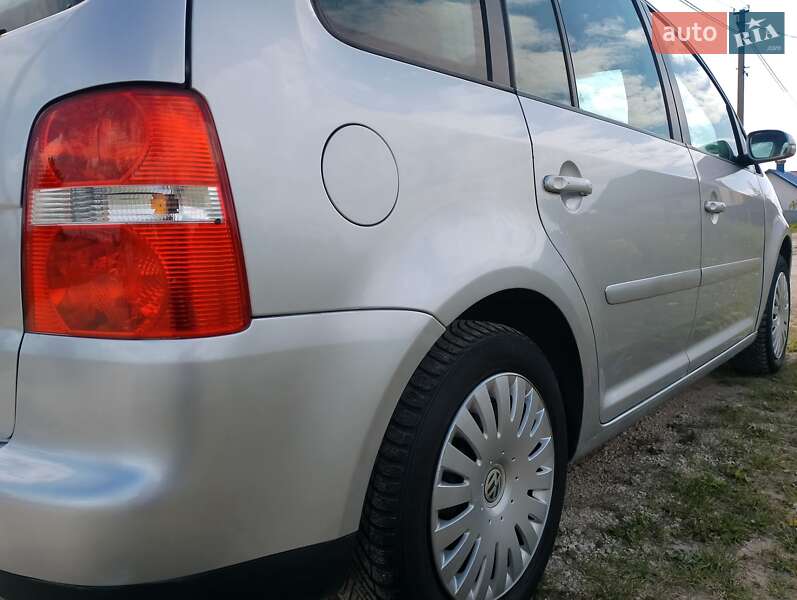 Минивэн Volkswagen Touran 2006 в Тернополе