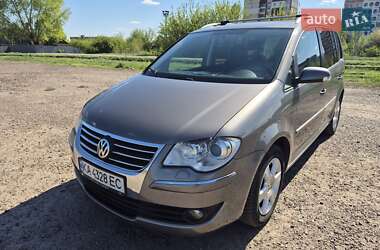 Мінівен Volkswagen Touran 2007 в Бердичеві