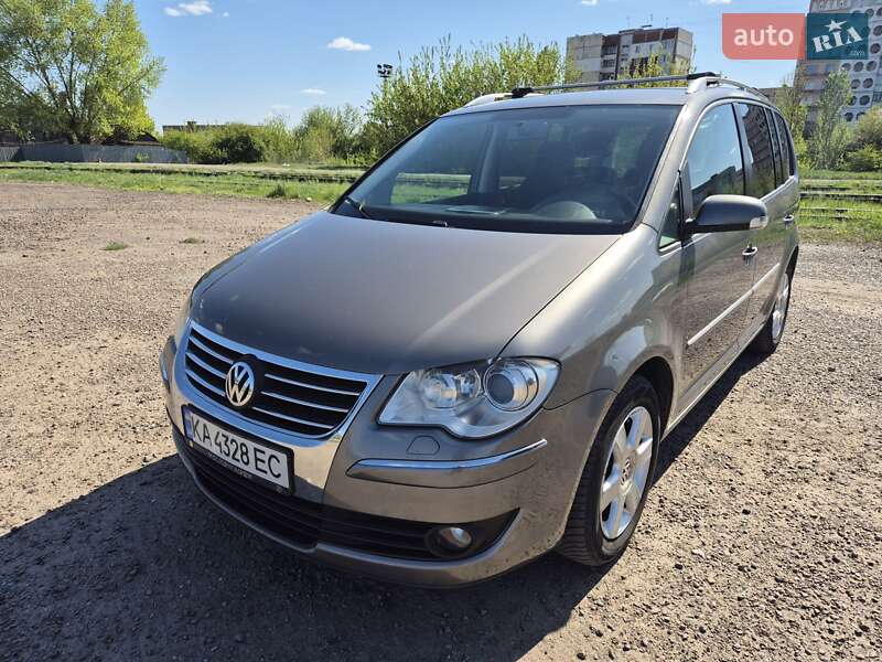 Минивэн Volkswagen Touran 2007 в Бердичеве