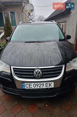Минивэн Volkswagen Touran 2004 в Сокирянах
