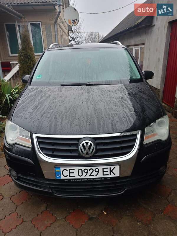 Минивэн Volkswagen Touran 2004 в 