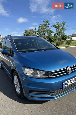 Мікровен Volkswagen Touran 2016 в Кривому Розі