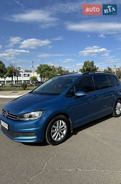 Микровэн Volkswagen Touran 2016 в 