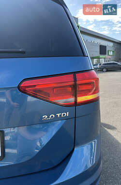 Микровэн Volkswagen Touran 2016 в 