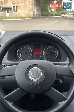 Минивэн Volkswagen Touran 2005 в 