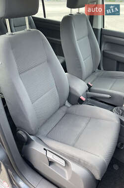 Минивэн Volkswagen Touran 2005 в 
