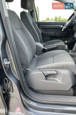 Минивэн Volkswagen Touran 2005 в 