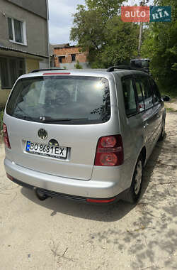 Минивэн Volkswagen Touran 2007 в 