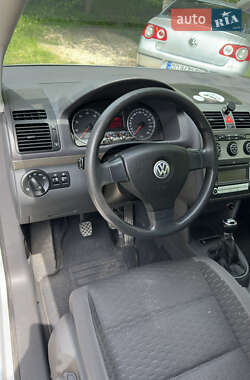 Минивэн Volkswagen Touran 2007 в 
