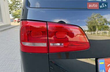 Мінівен Volkswagen Touran 2012 в 