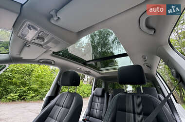 Минивэн Volkswagen Touran 2013 в 