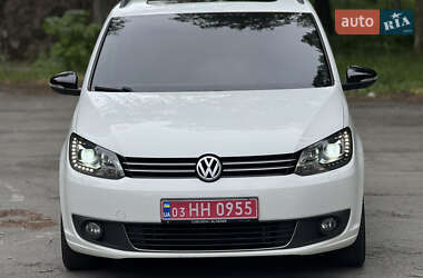 Минивэн Volkswagen Touran 2013 в 