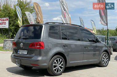 Мінівен Volkswagen Touran 2012 в 