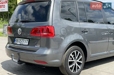 Мінівен Volkswagen Touran 2012 в 