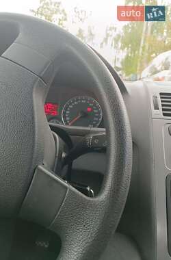 Минивэн Volkswagen Touran 2009 в 