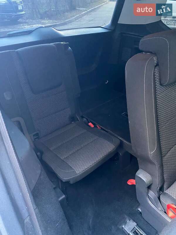 Мікровен Volkswagen Touran 2016 в Києві