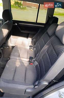 Минивэн Volkswagen Touran 2007 в 