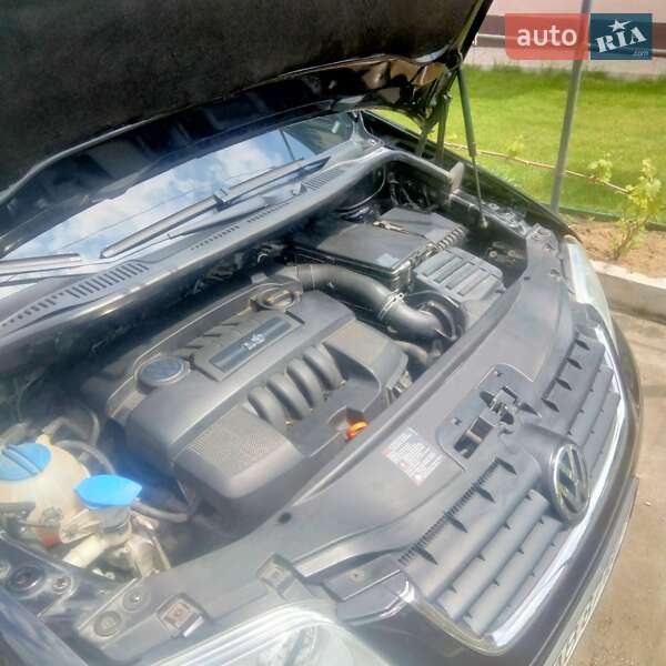 Минивэн Volkswagen Touran 2006 в Виннице