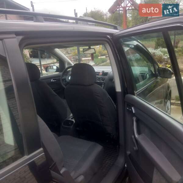 Минивэн Volkswagen Touran 2006 в Виннице