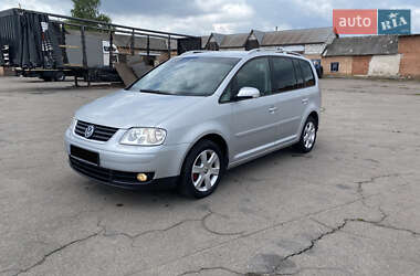Минивэн Volkswagen Touran 2005 в Рокитном