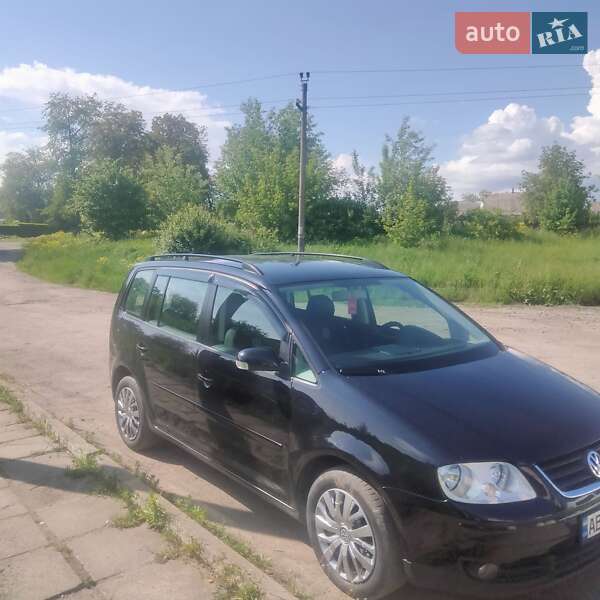 Минивэн Volkswagen Touran 2006 в Виннице