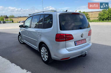 Минивэн Volkswagen Touran 2013 в 