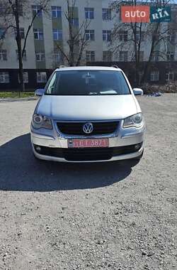 Мінівен Volkswagen Touran 2007 в 