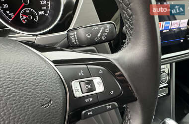 Микровэн Volkswagen Touran 2019 в 