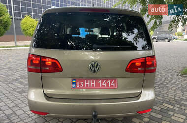 Минивэн Volkswagen Touran 2012 в 