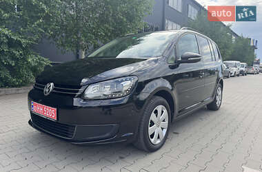Мінівен Volkswagen Touran 2011 в 