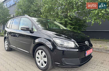 Мінівен Volkswagen Touran 2011 в 