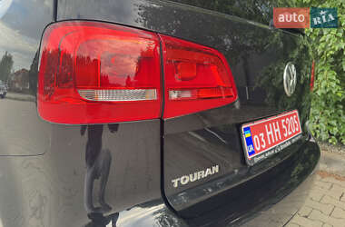 Мінівен Volkswagen Touran 2011 в 