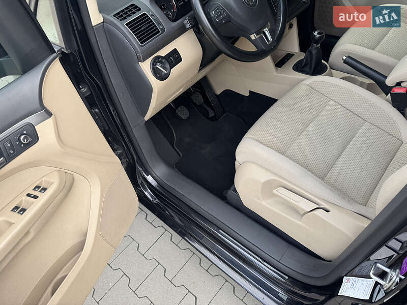 Мінівен Volkswagen Touran 2011 в Білій Церкві
