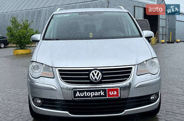 Минивэн Volkswagen Touran 2009 в 