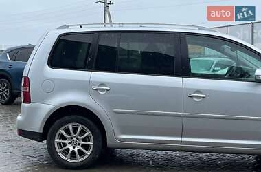 Минивэн Volkswagen Touran 2009 в 