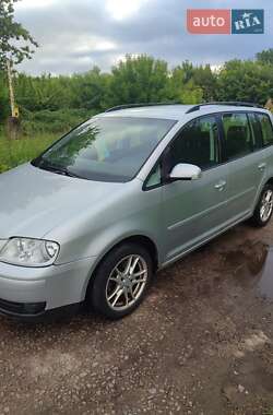 Минивэн Volkswagen Touran 2005 в Ровно