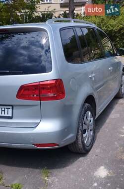 Минивэн Volkswagen Touran 2014 в 
