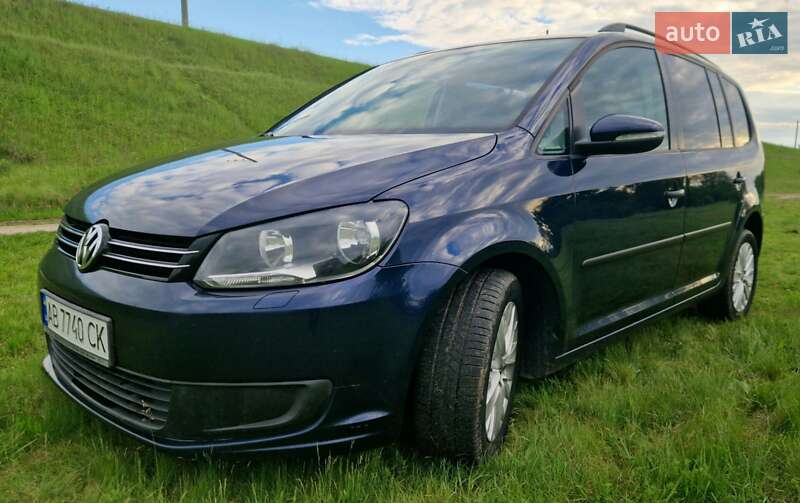 Минивэн Volkswagen Touran 2011 в Калиновке