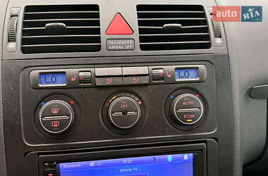 Мінівен Volkswagen Touran 2003 в 