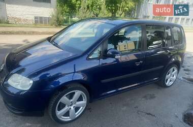 Минивэн Volkswagen Touran 2003 в 