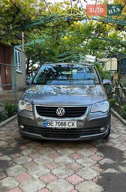 Минивэн Volkswagen Touran 2008 в Николаеве