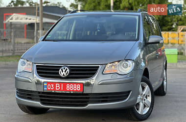 Минивэн Volkswagen Touran 2008 в 
