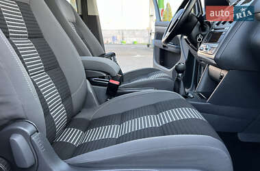Минивэн Volkswagen Touran 2008 в 