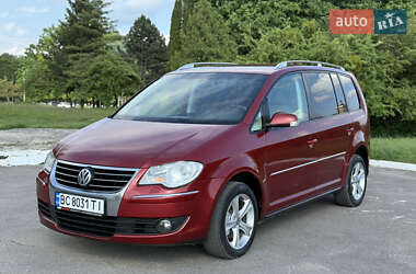 Минивэн Volkswagen Touran 2007 в 