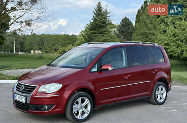 Минивэн Volkswagen Touran 2007 в 