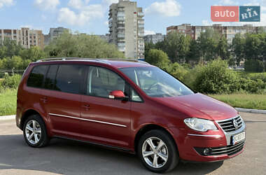 Минивэн Volkswagen Touran 2007 в 
