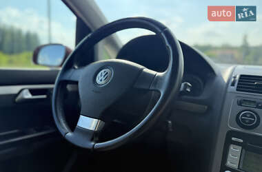 Минивэн Volkswagen Touran 2007 в 