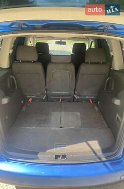 Мінівен Volkswagen Touran 2005 в 