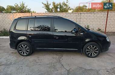 Мінівен Volkswagen Touran 2006 в 
