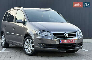 Мінівен Volkswagen Touran 2008 в Луцьку